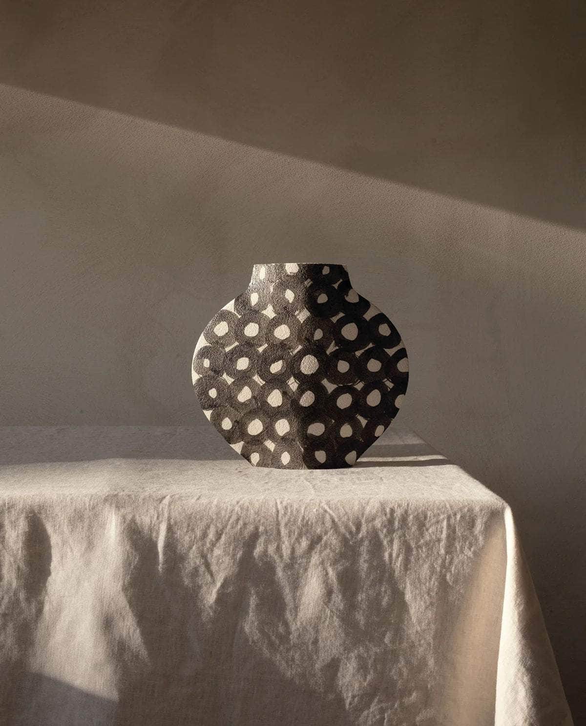 Ceramic Vase ‘Rounds Pattern’