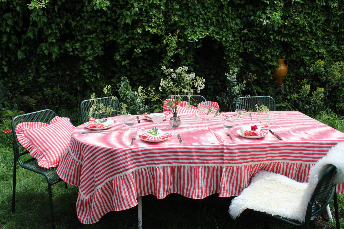 Load image into Gallery viewer, Cherry Red Candy Stripe Tablecloth
