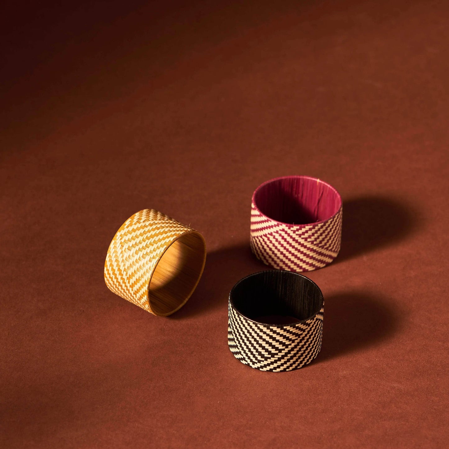 Zenu Woven Diagonal Napkin Rings (Set of 4)