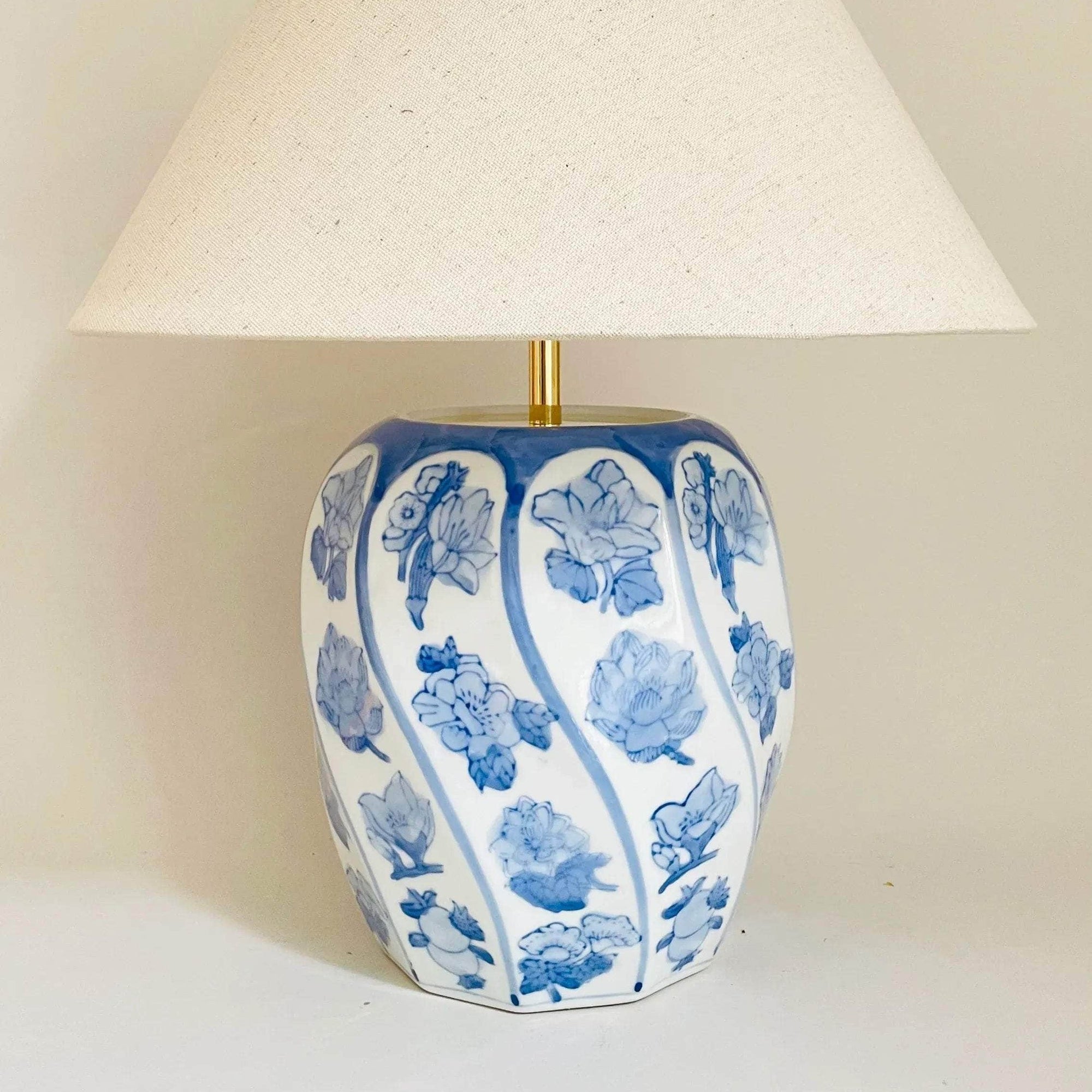 Antique Chinese Table Lamp