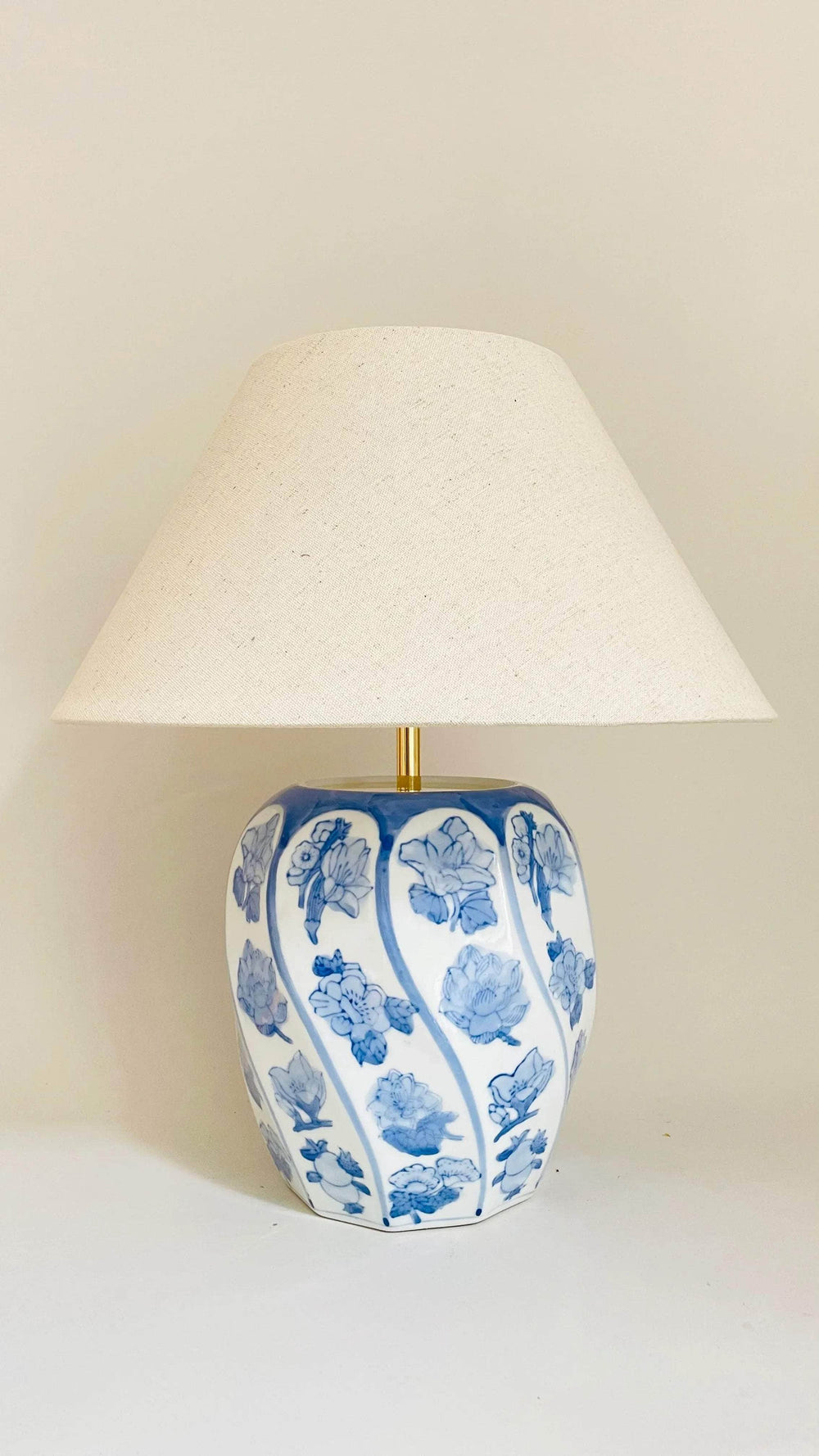 Antique Chinese Table Lamp