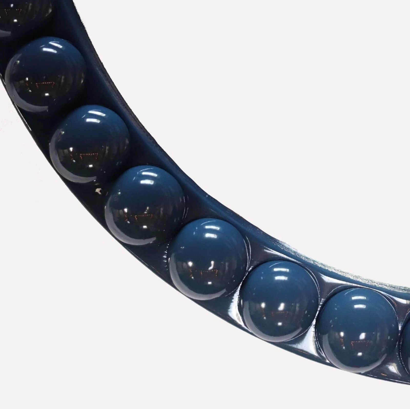 Round Over-Sized Bobbin Mirror