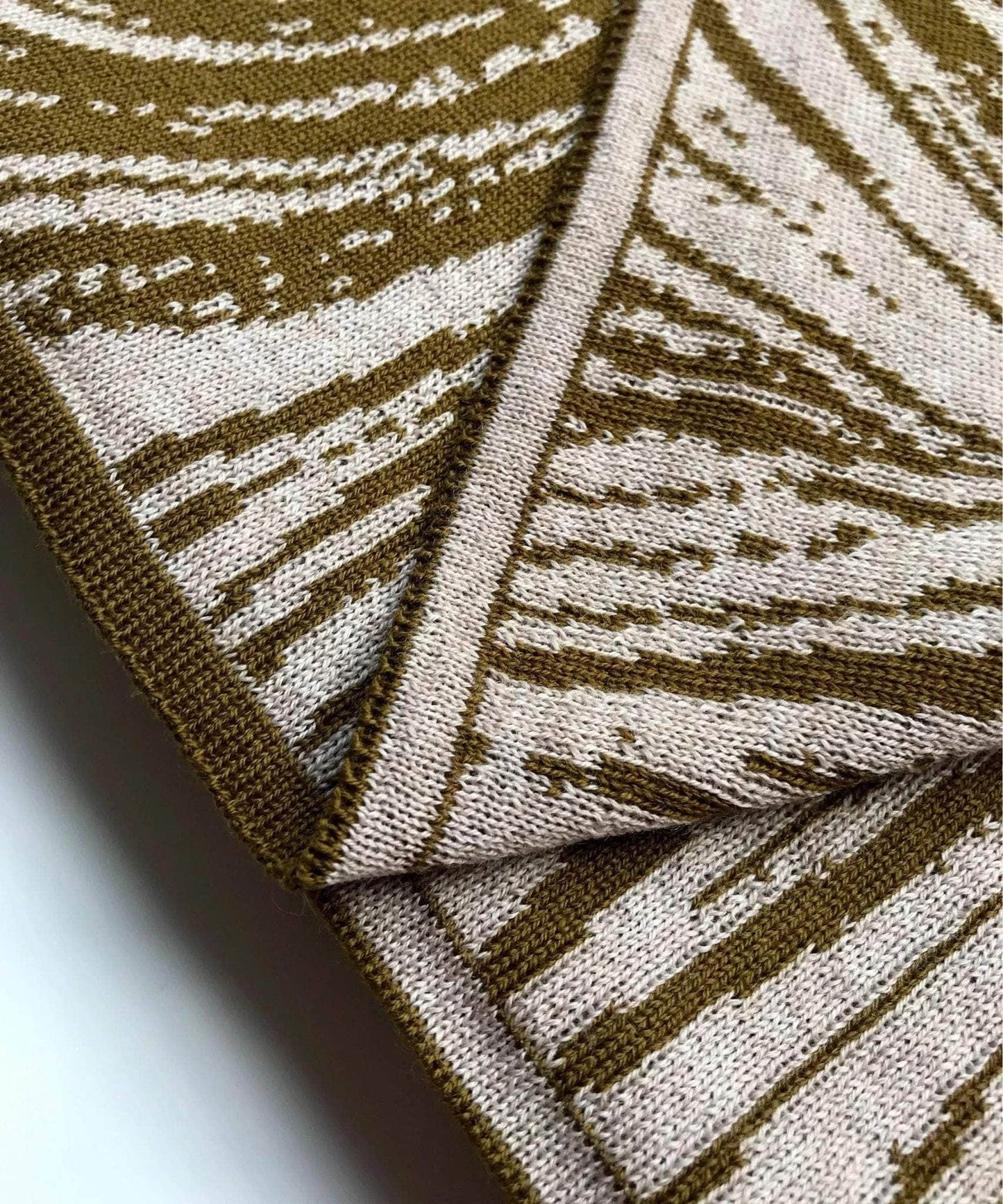 Swirl Merino Wool Blanket | Moss