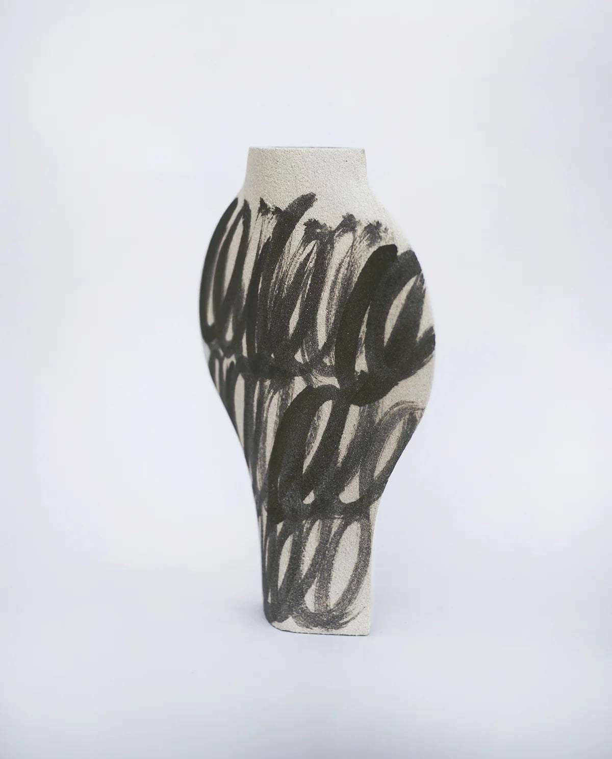 Load image into Gallery viewer, Ceramic Vase ‘Dal - Circles Black N°2’
