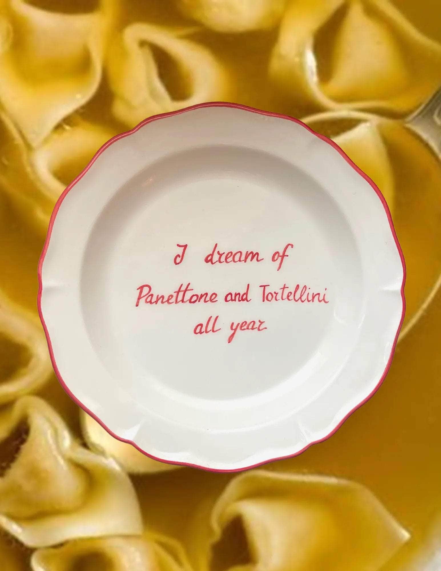 Sveva's Home Ceramic "I dream of Panettone and Tortellini all year" Scalloped Plate Set of 4