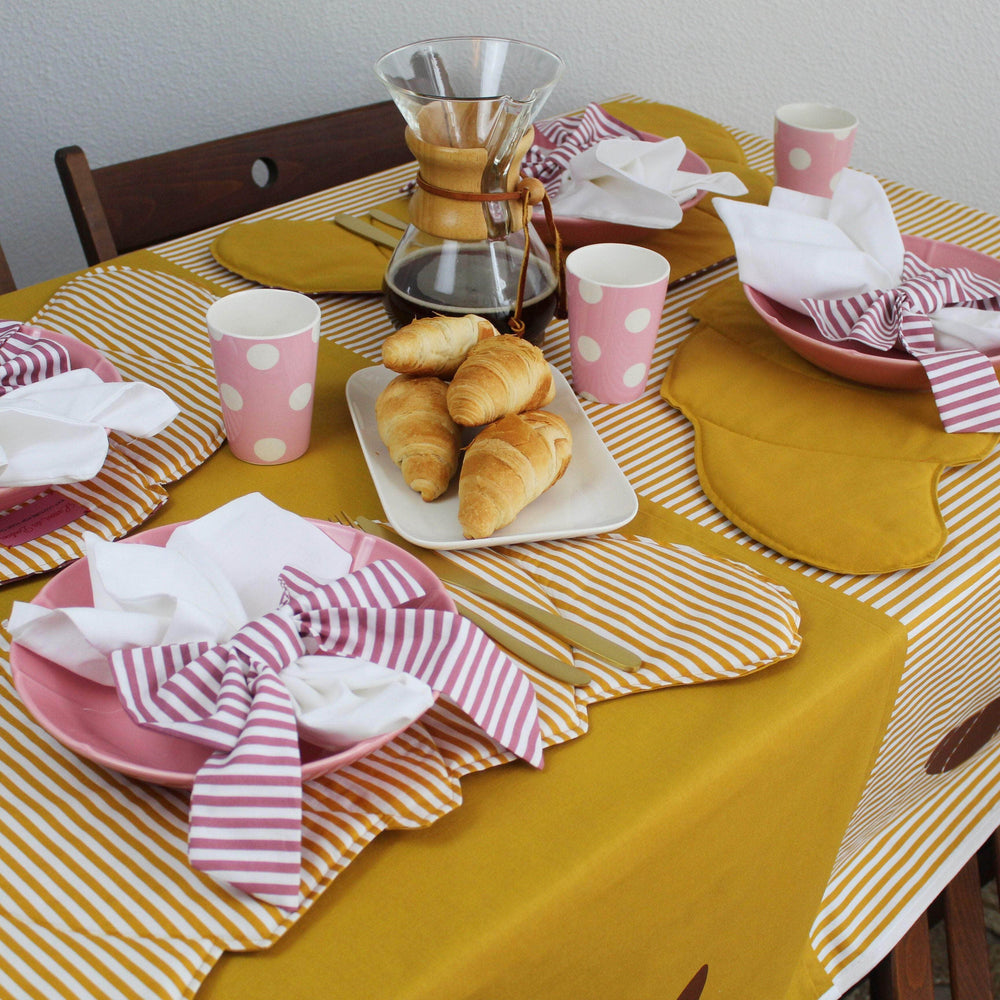 Amour Croissant Tablecloth