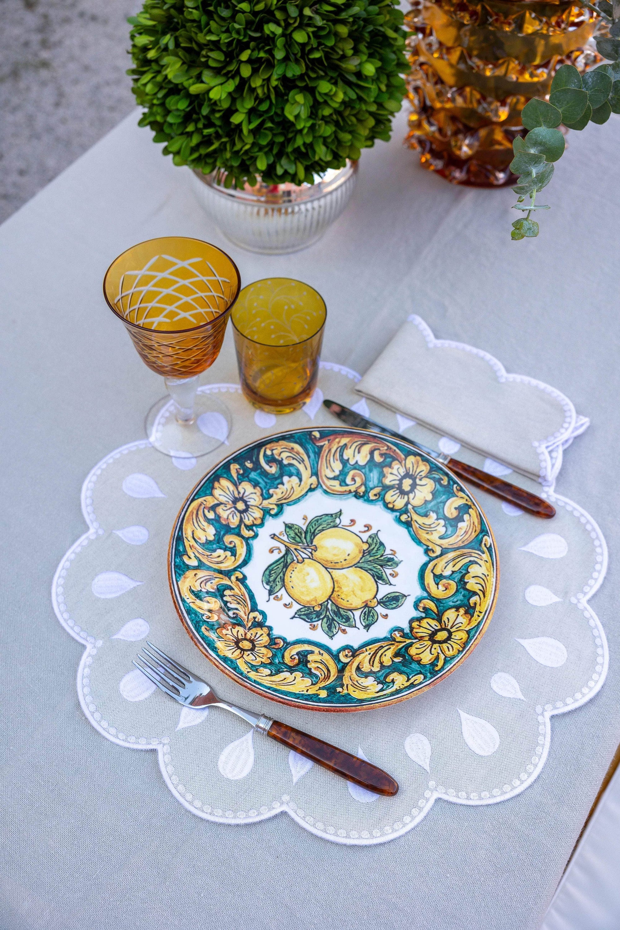 Drops Placemat, Beige with White