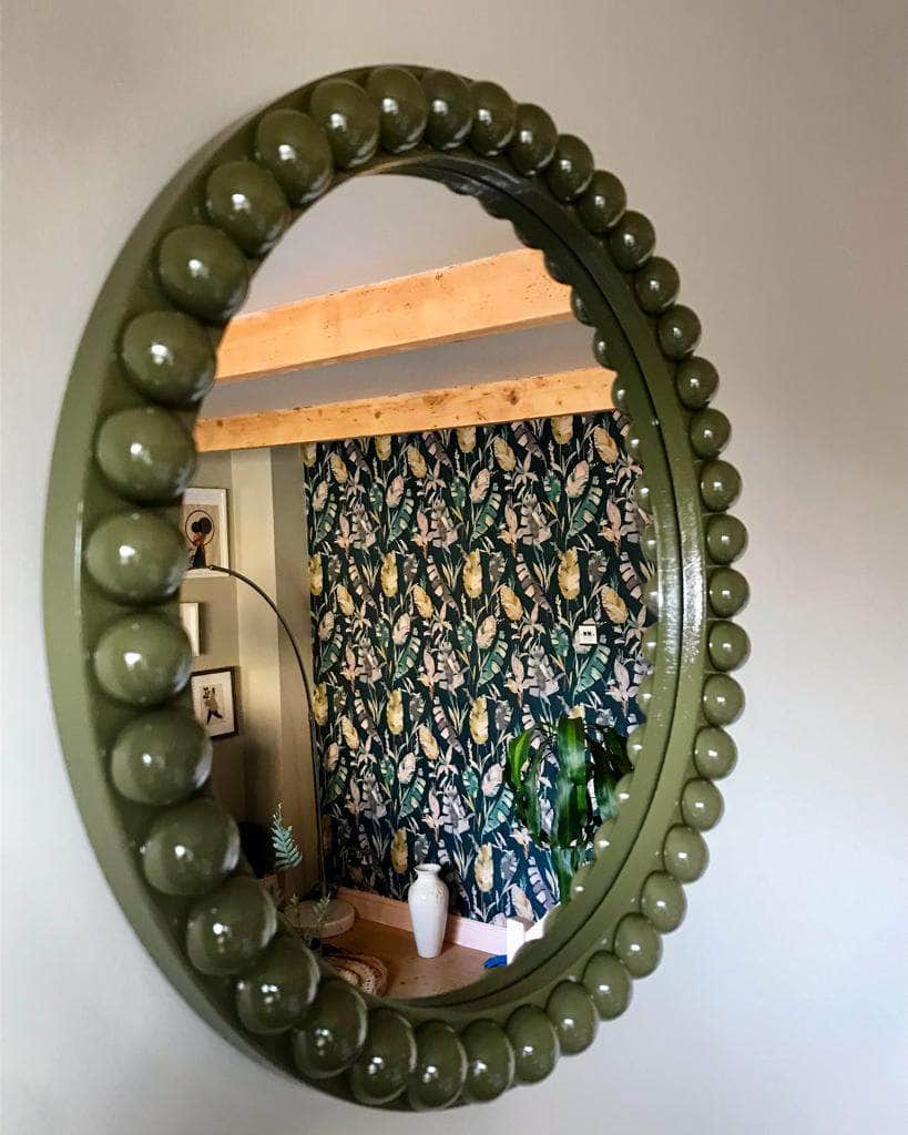 Round Over-Sized Bobbin Mirror