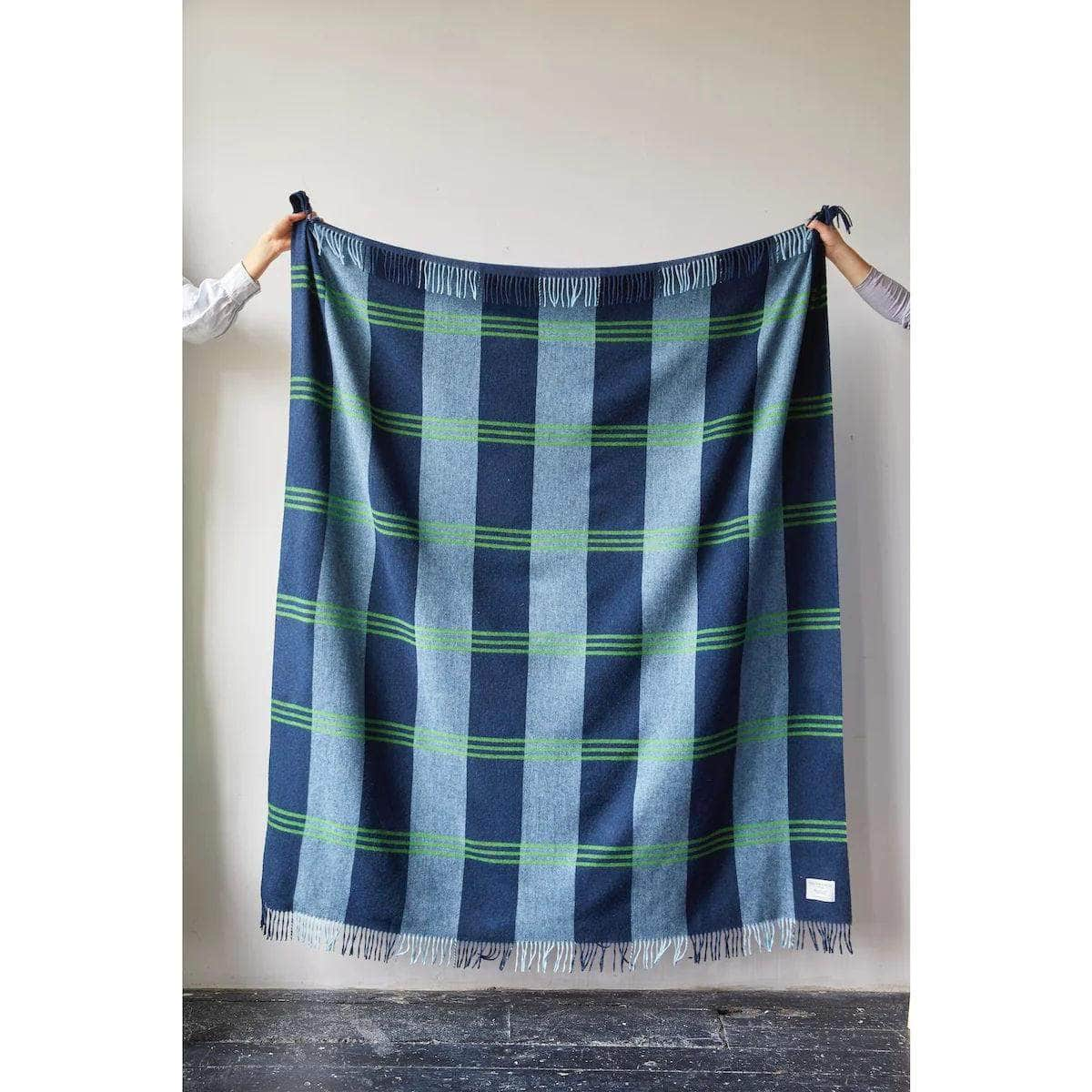 The Wilde Merino Lambswool Throw