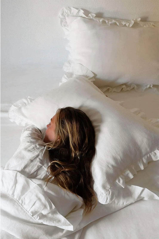 The Ruffled Casita Linen Pillowslips Set in white