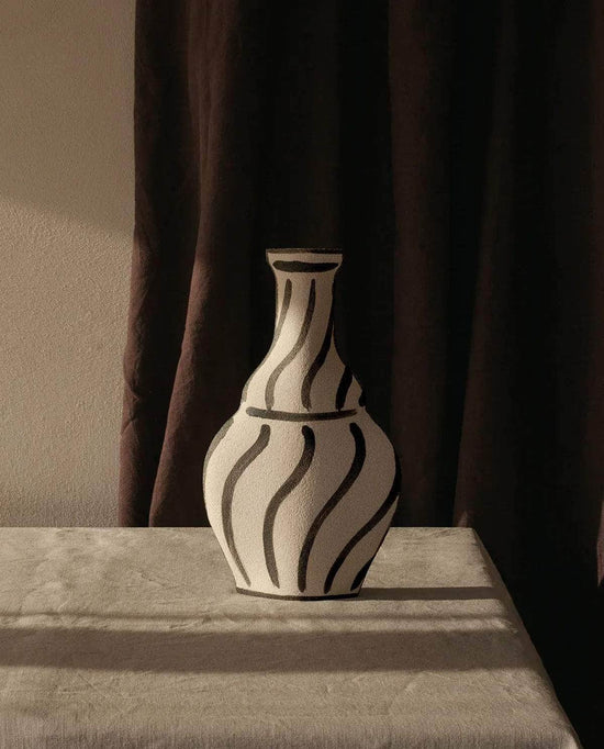 Ceramic Vase ‘Morandi Vase - Black’