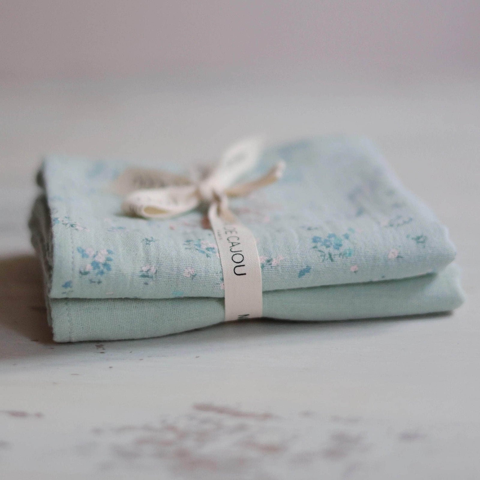 Baby's Green & Flowers Swaddles | Set of 2