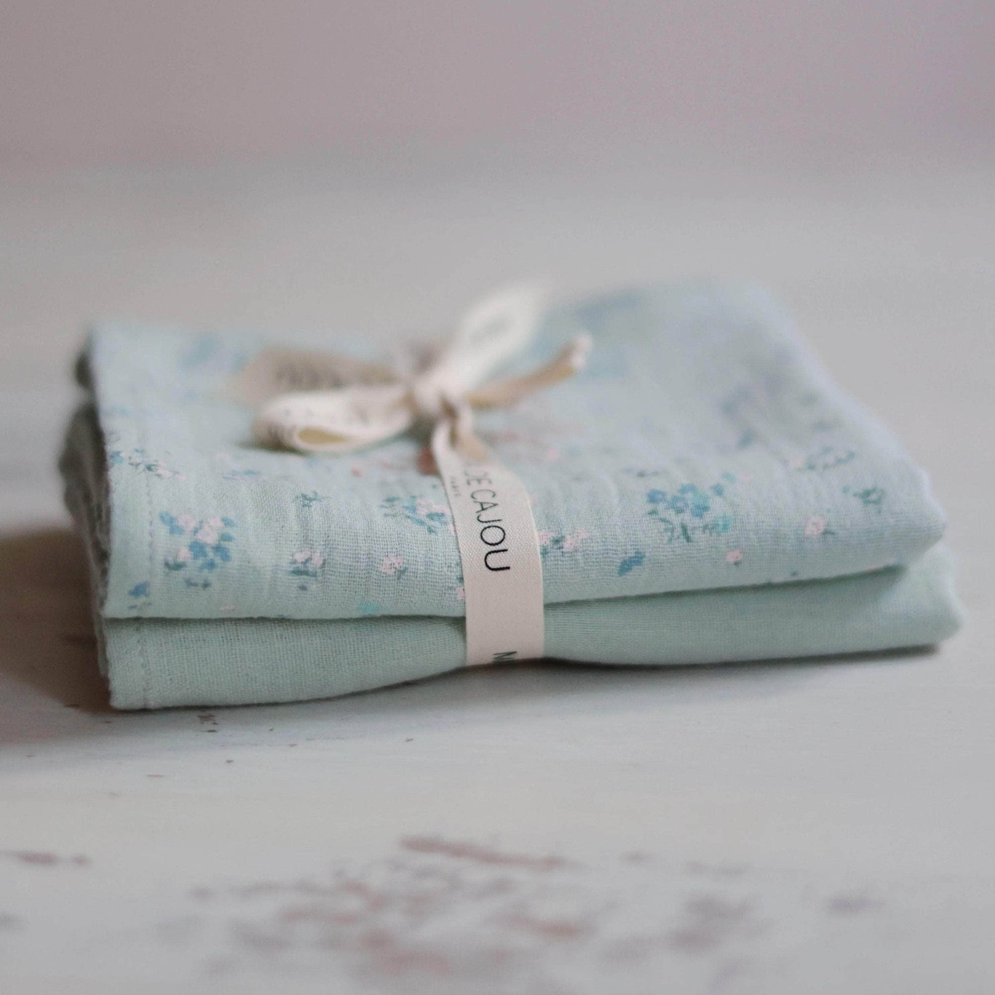 Baby's Green & Flowers Swaddles | Set of 2