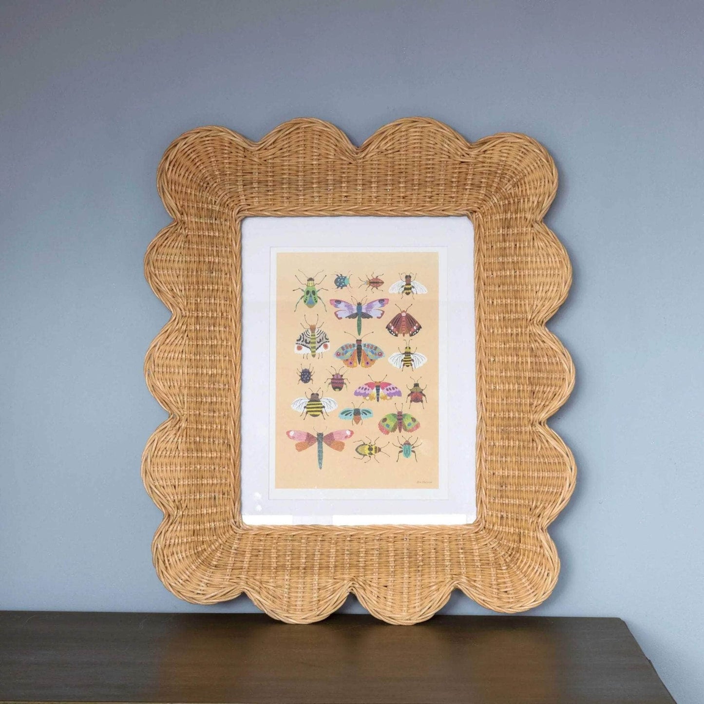 Mimi Scalloped Photo Frame