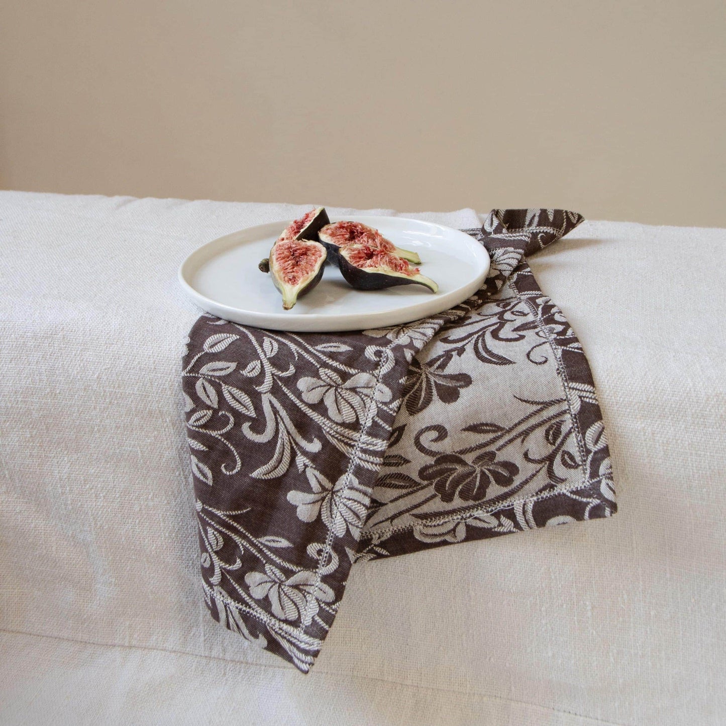 Fiori Marrone Napkins, Set of 2