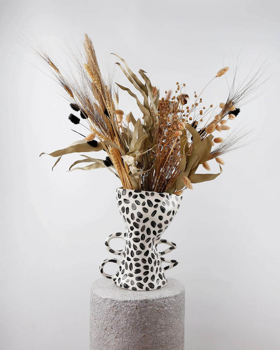Load image into Gallery viewer, Handmade Spotted She Vase

