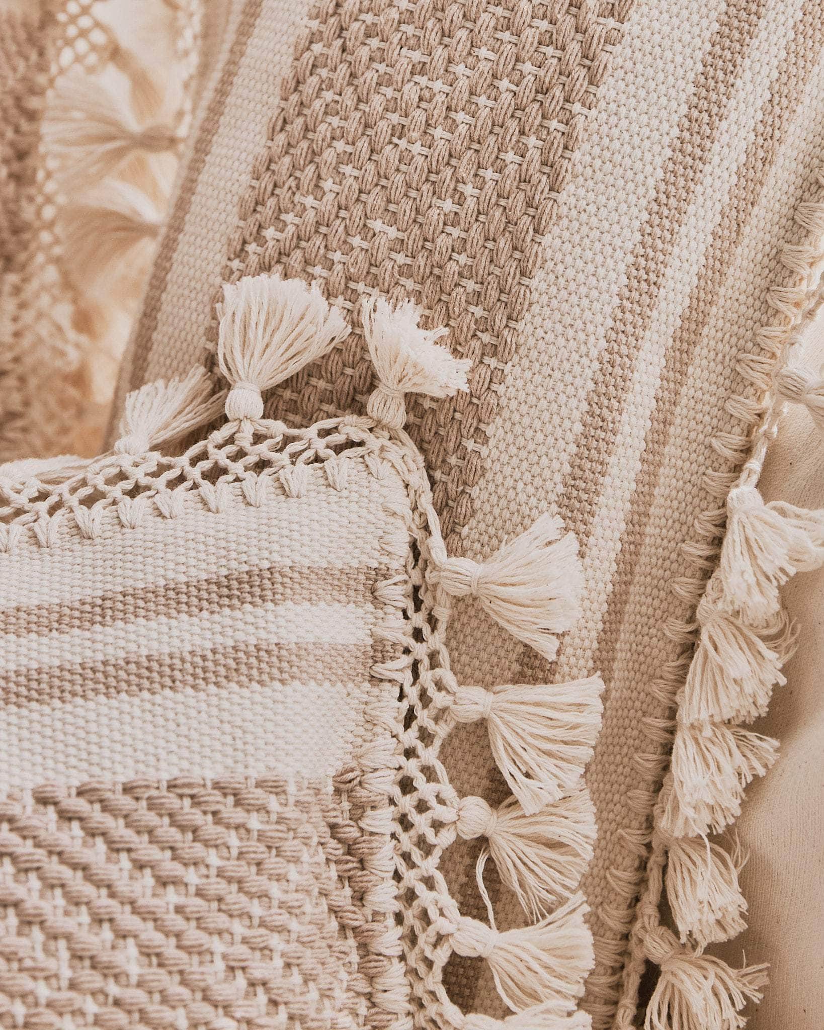 Beige Rayas - Cushion Cover