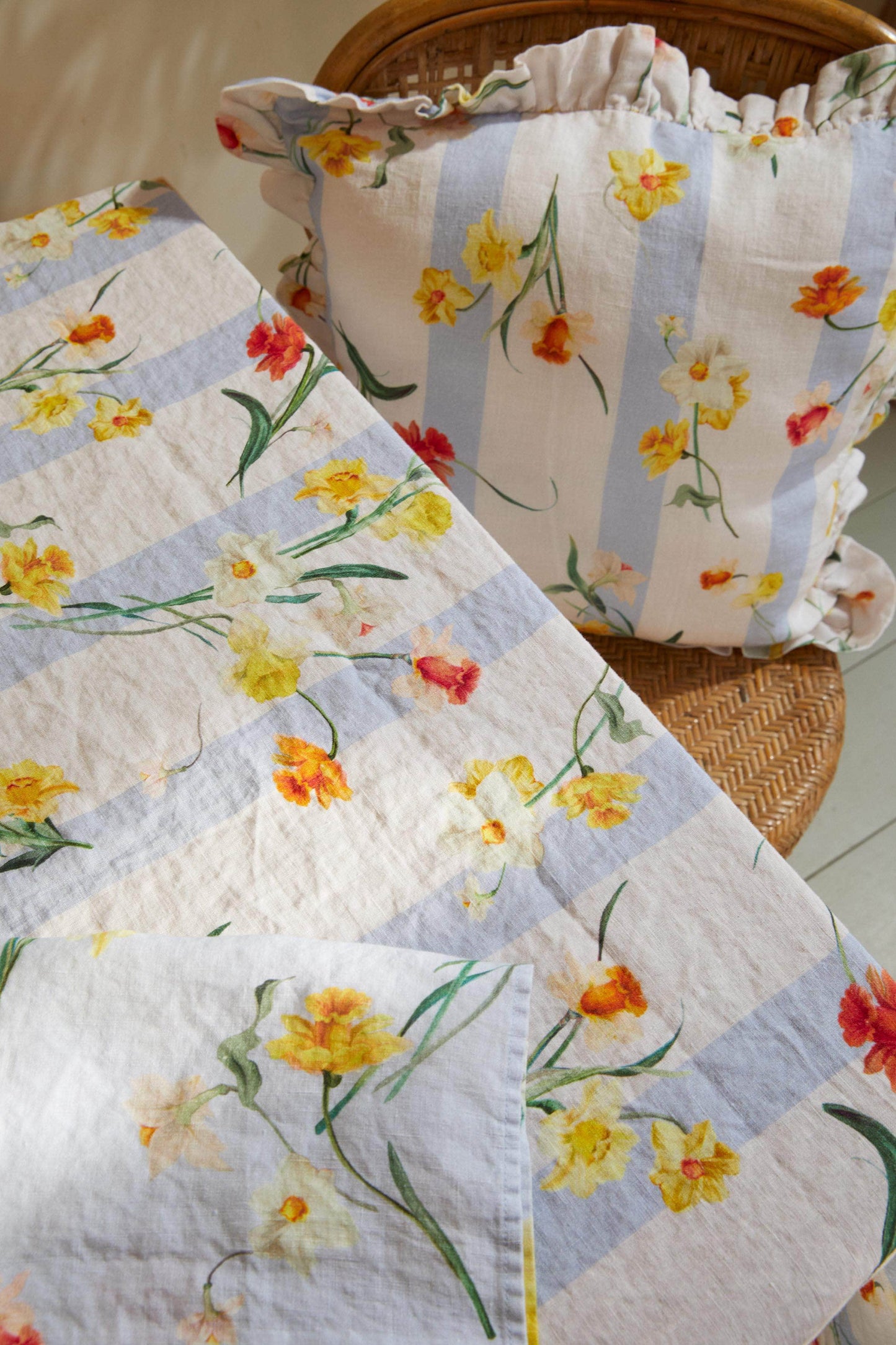 Load image into Gallery viewer, Daffodil Stripe Ruffle Linen Cushion Cover
