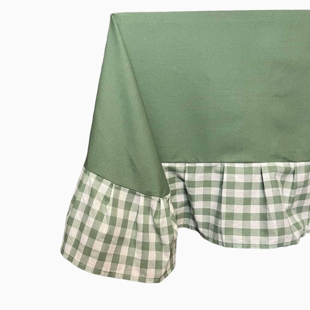 Bisou... My Love Tablecloth
