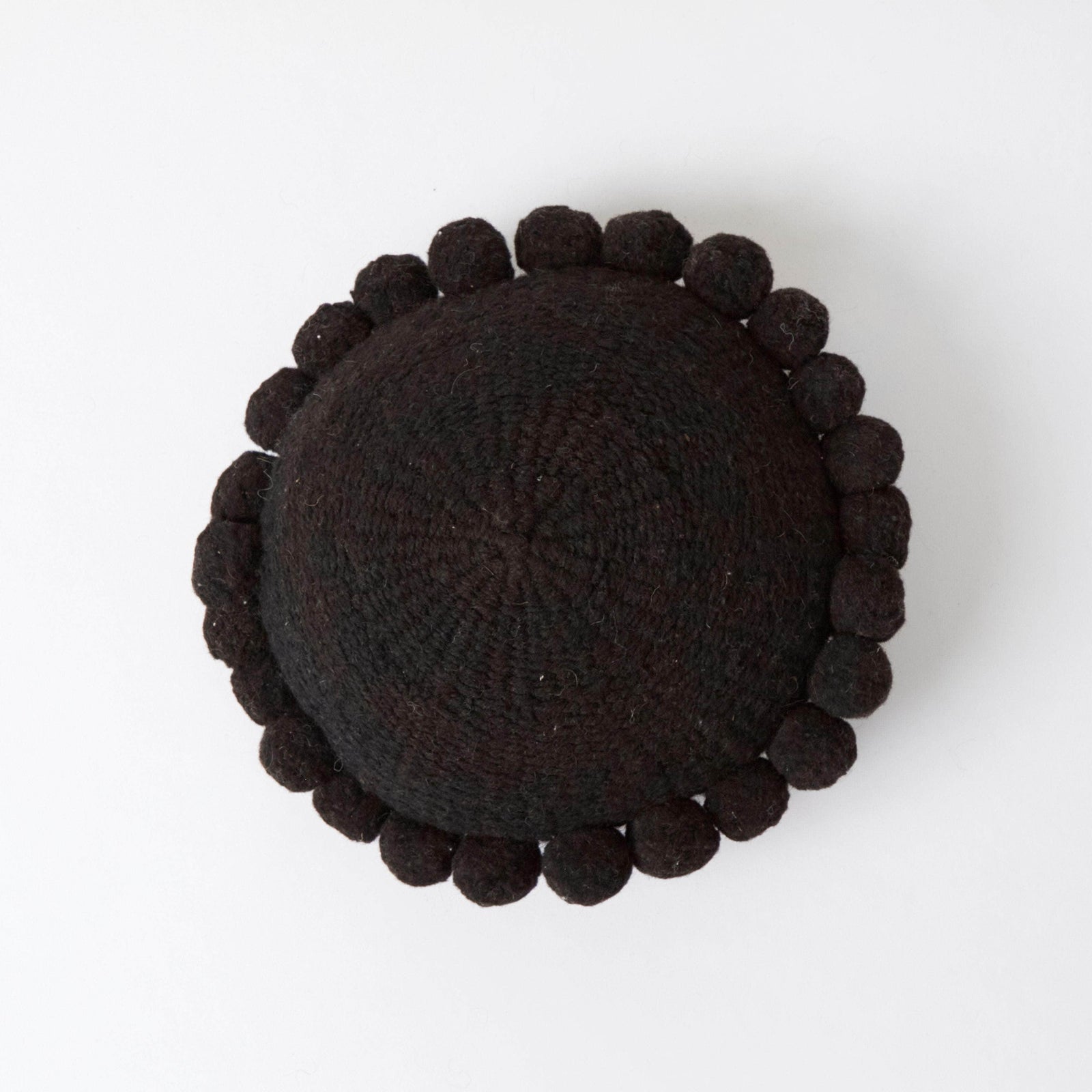 Valle Pom Pom Cushion / Medium