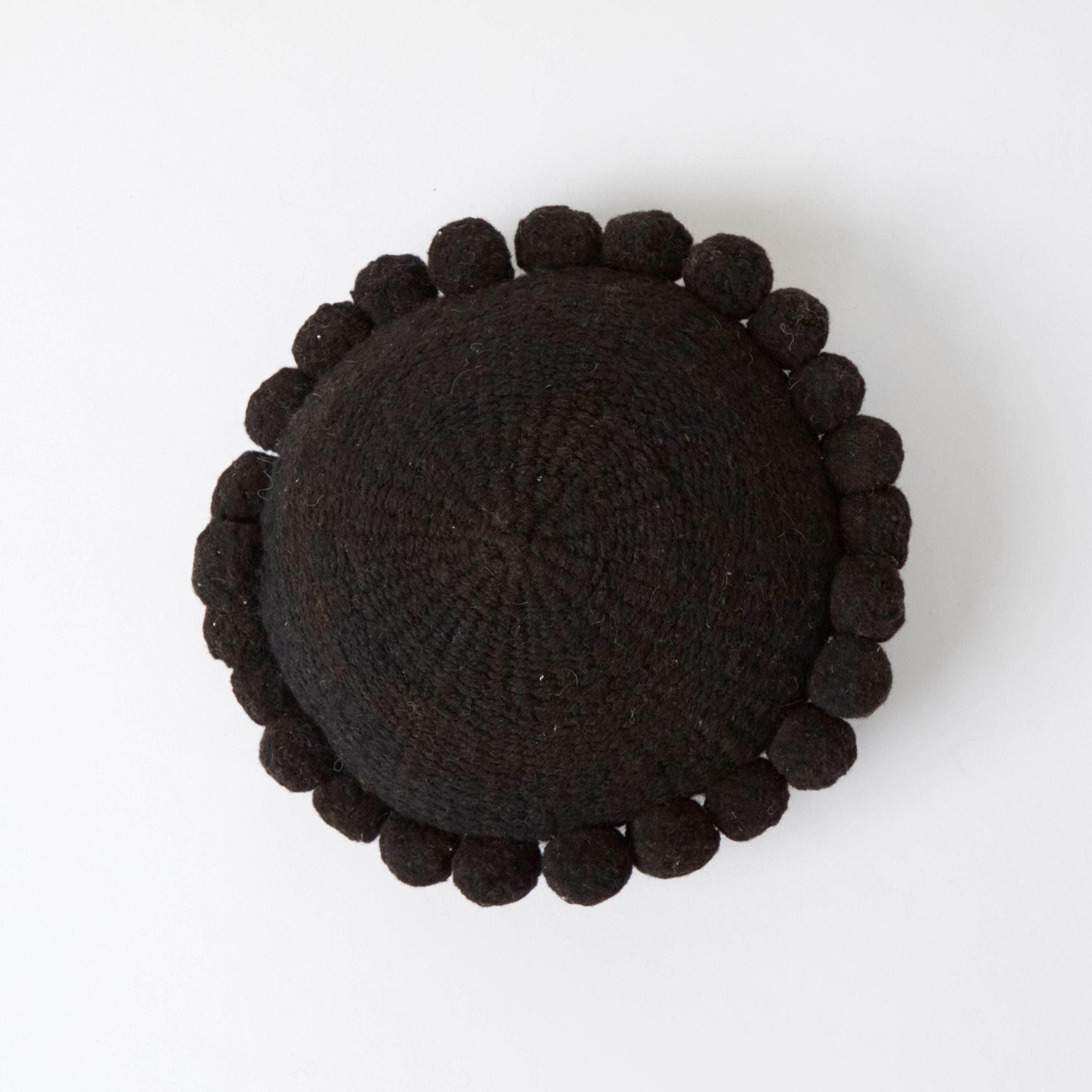 Valle Pom Pom Cushion / Medium
