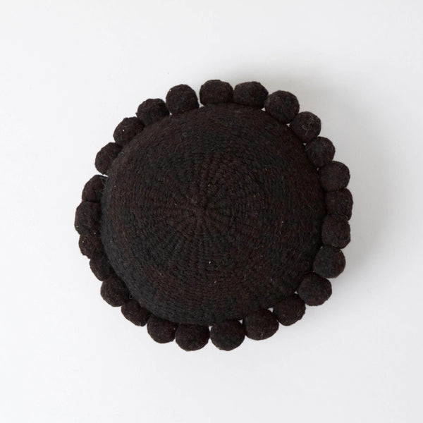 Valle Pom Pom Cushion / Medium