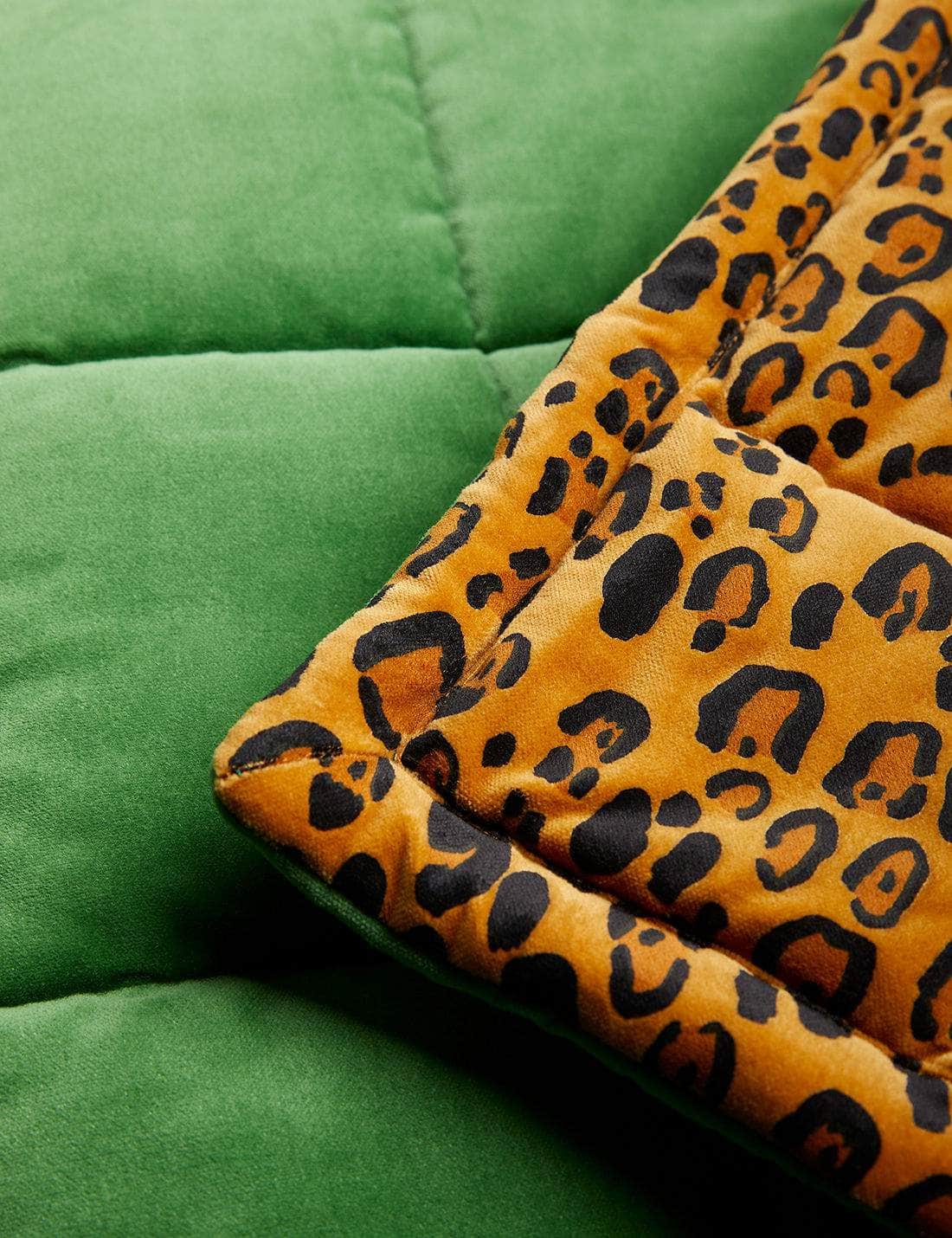 Child's Medium Reversible Leopard Print/Green Bedspread