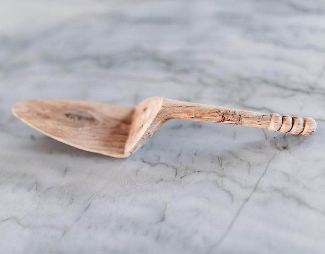 Handcarved Pie Server from Rwanda