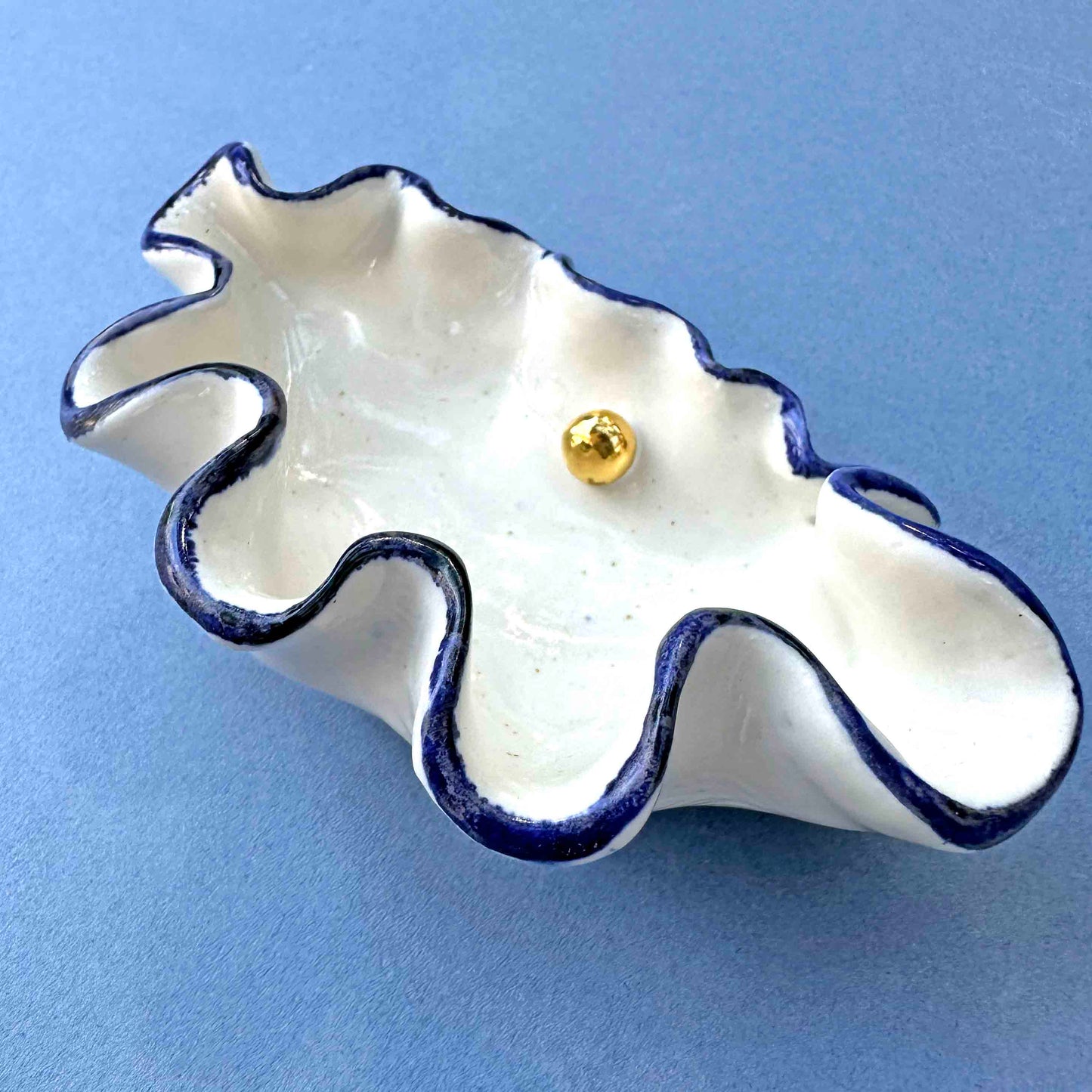 Porcelain Clam Shell Pinch Pot