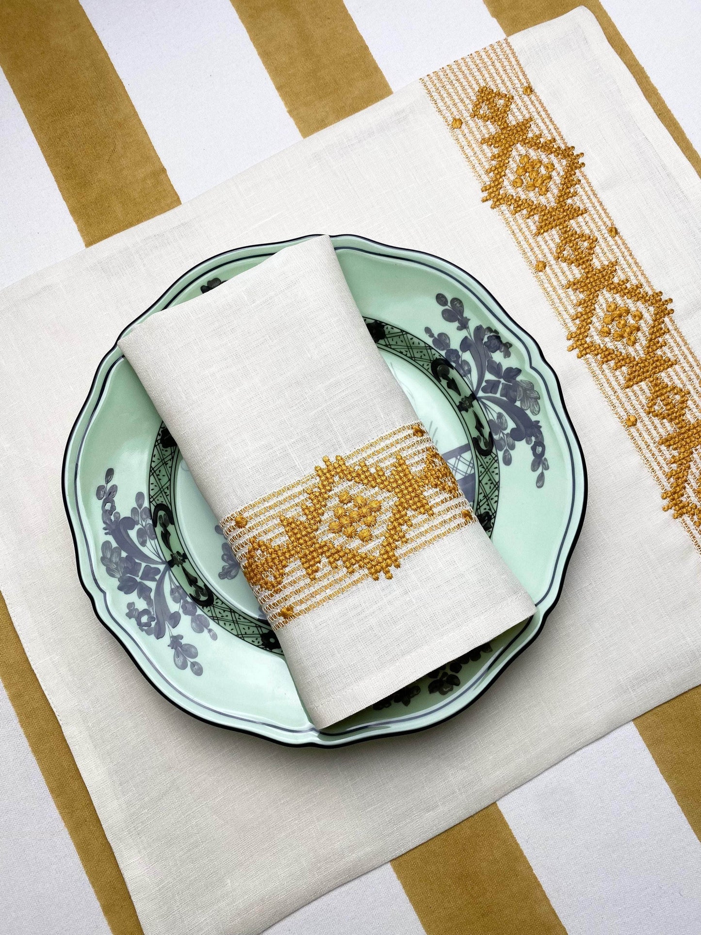 Load image into Gallery viewer, The Folklore Napkin &amp;amp; Placemat Set in Ivory &amp;amp; Mustard  | One Napkin and One Placemat
