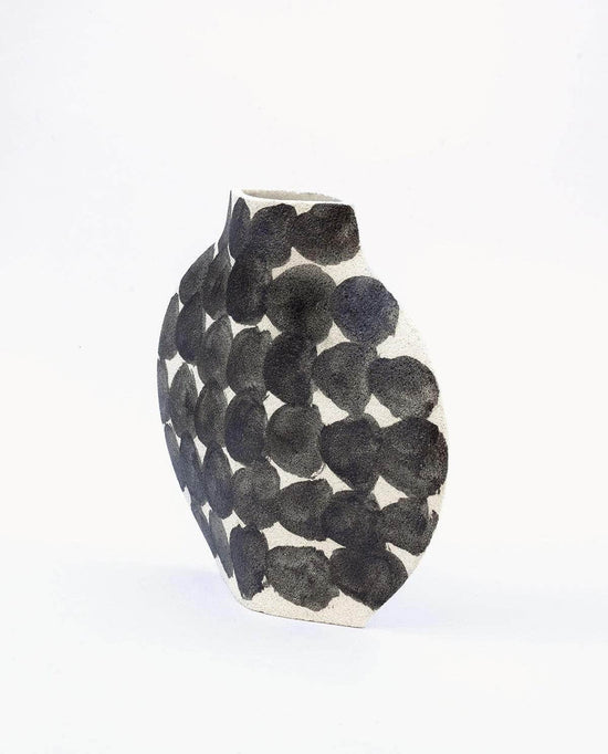 Ceramic Vase ‘Lune [M] - Dots’