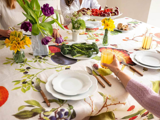 Berry Tablecloth