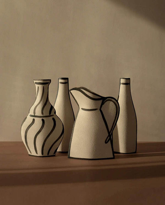 Ceramic Vase ‘Morandi Pitcher’ Black