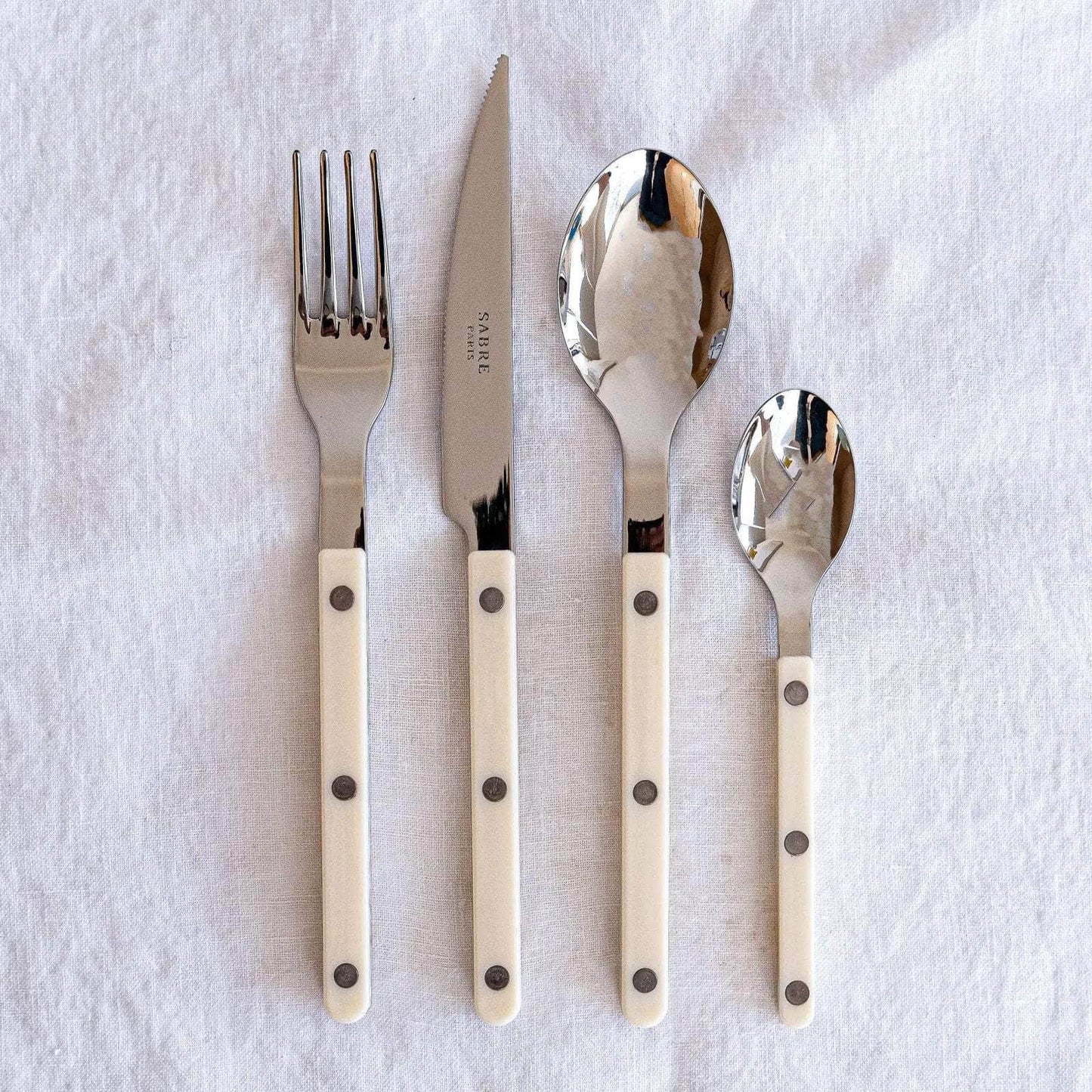 Bistrot 4 Pc Cutlery Set | Ivory