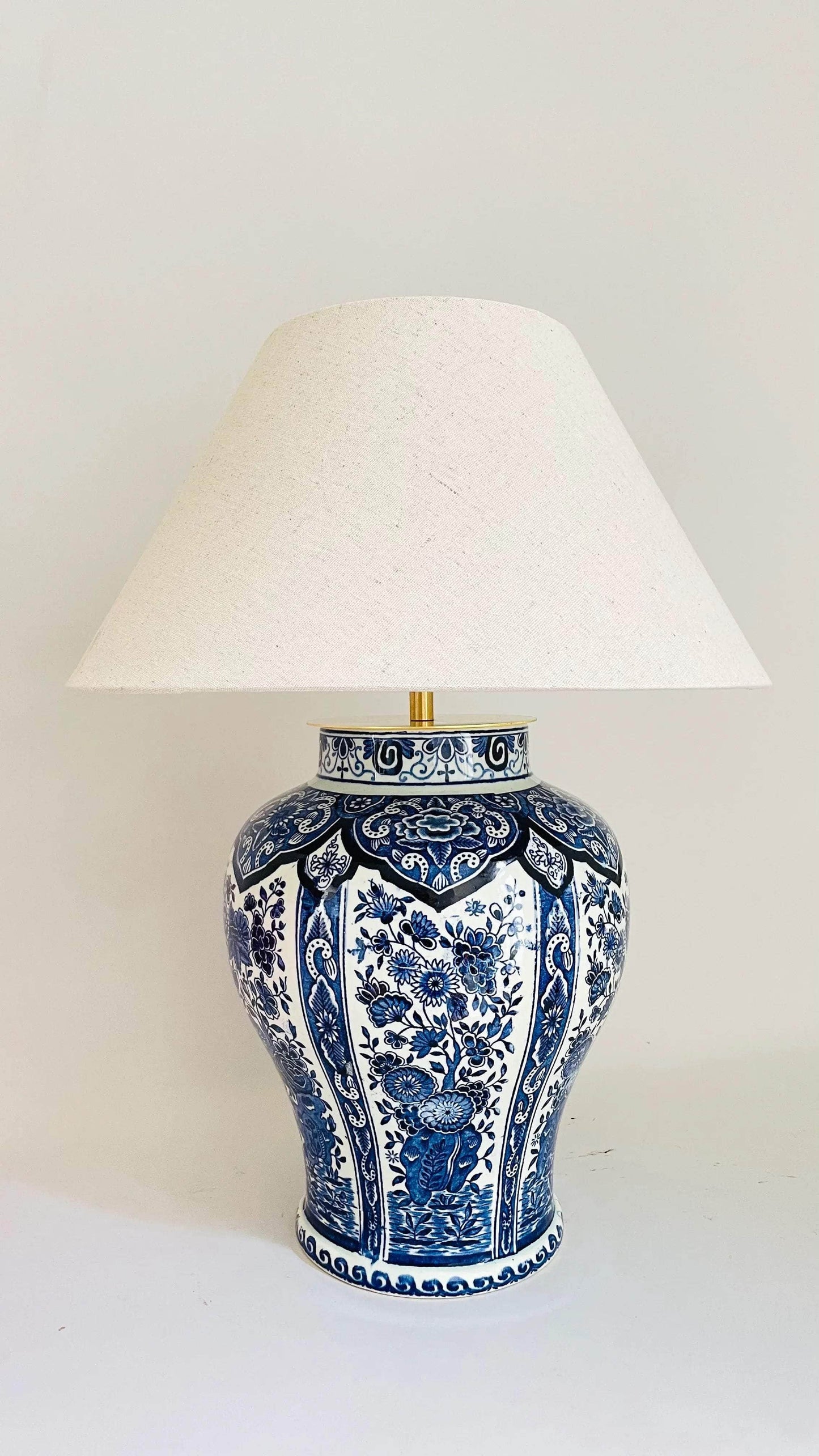Load image into Gallery viewer, Antique Delft Boch Lamp
