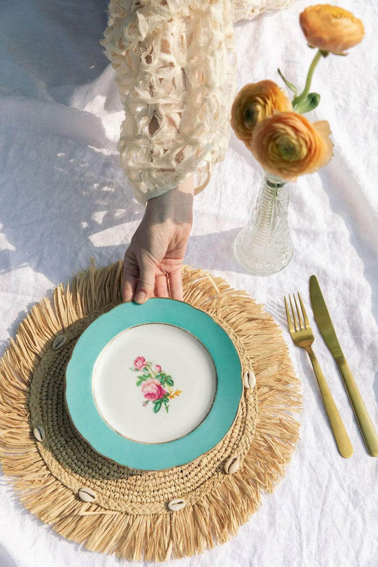 Round Natural Raffia Tabletop With Fringes