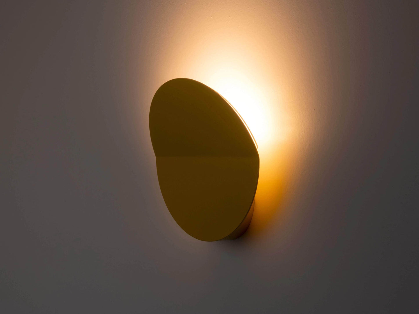 Yolk yellow diffuser wall light