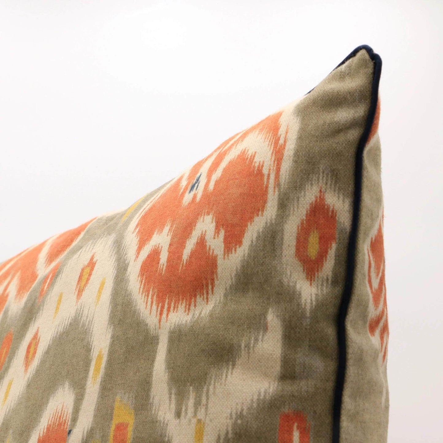 Yikarta Teja Square Cushion