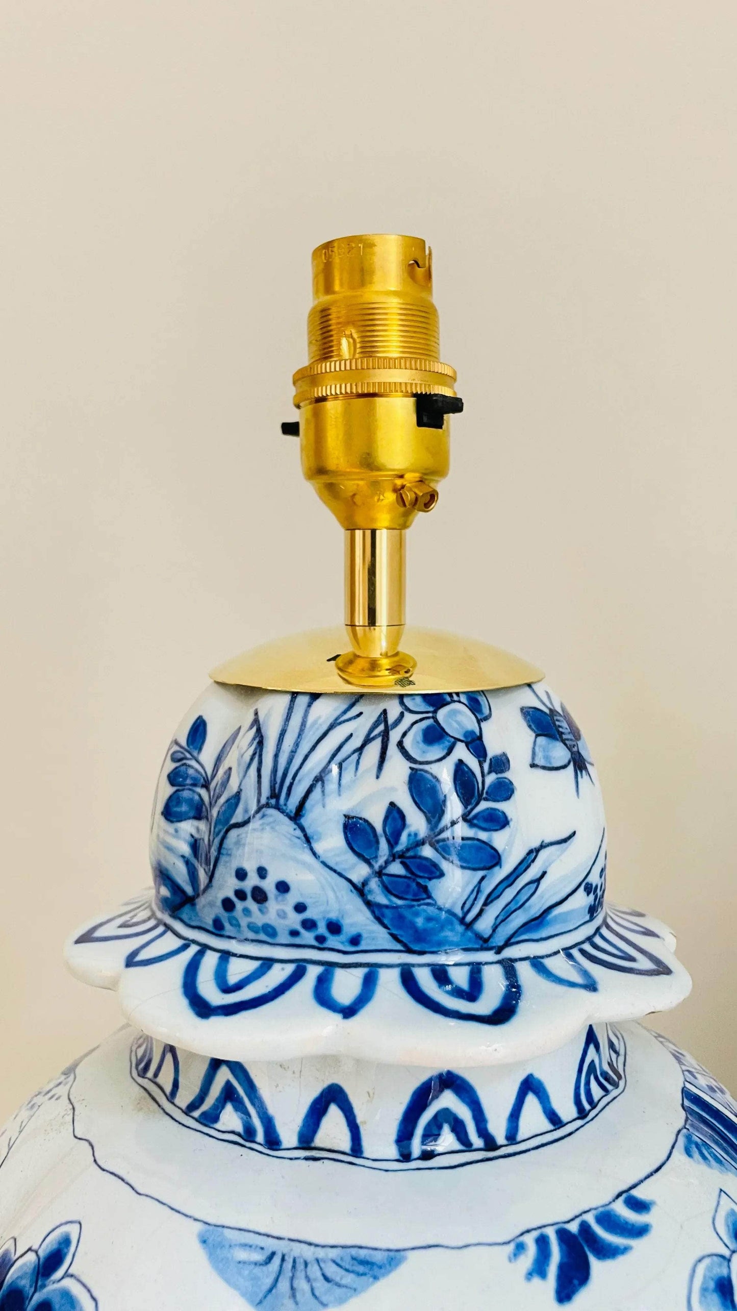 Antique Makkum Jar Lamp