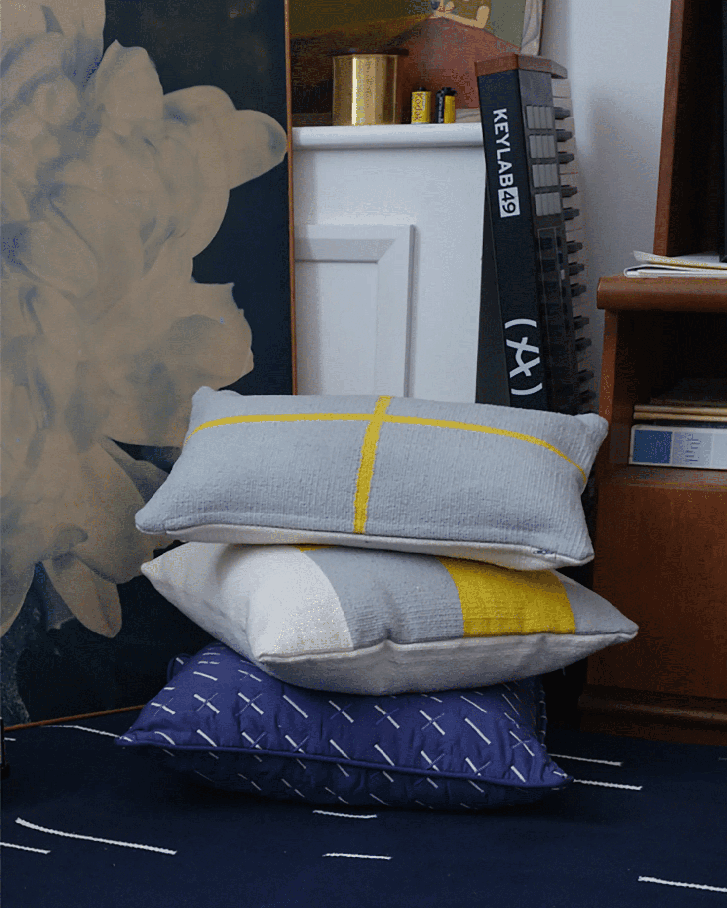 Jamakhan Cross Cushion