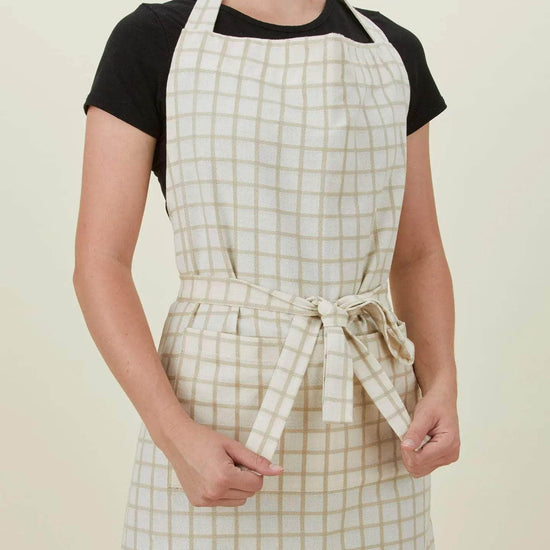 Essential Yarn Dyed Check Apron