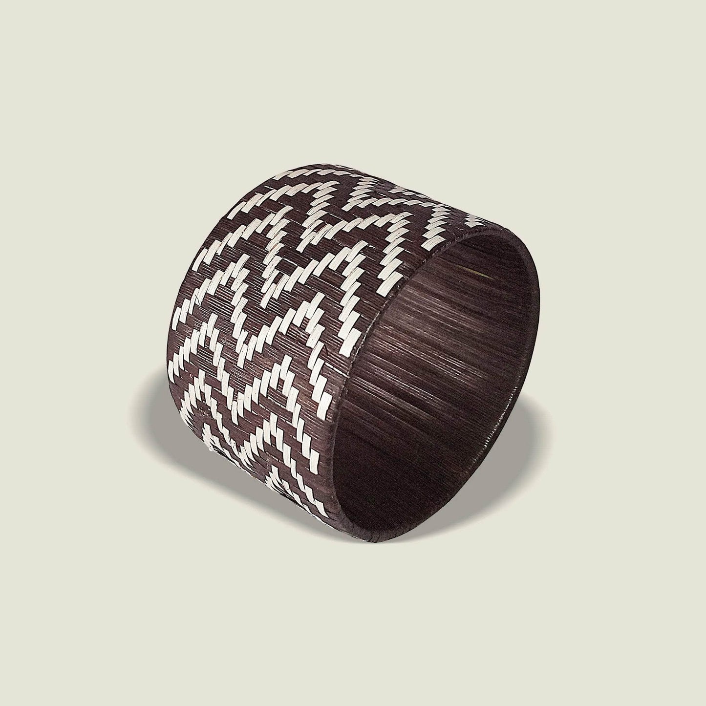 Zenu Woven Zig Zag Napkin Rings (Set of 4)