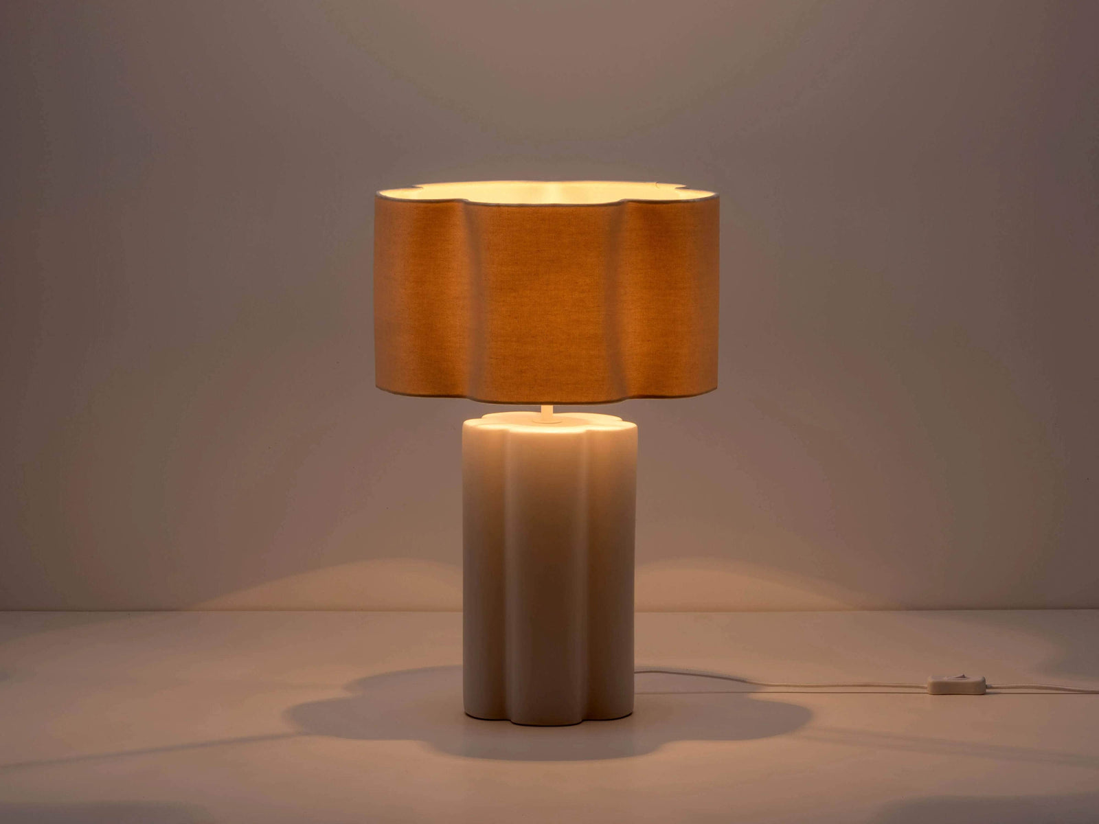 Flower ceramic table lamp