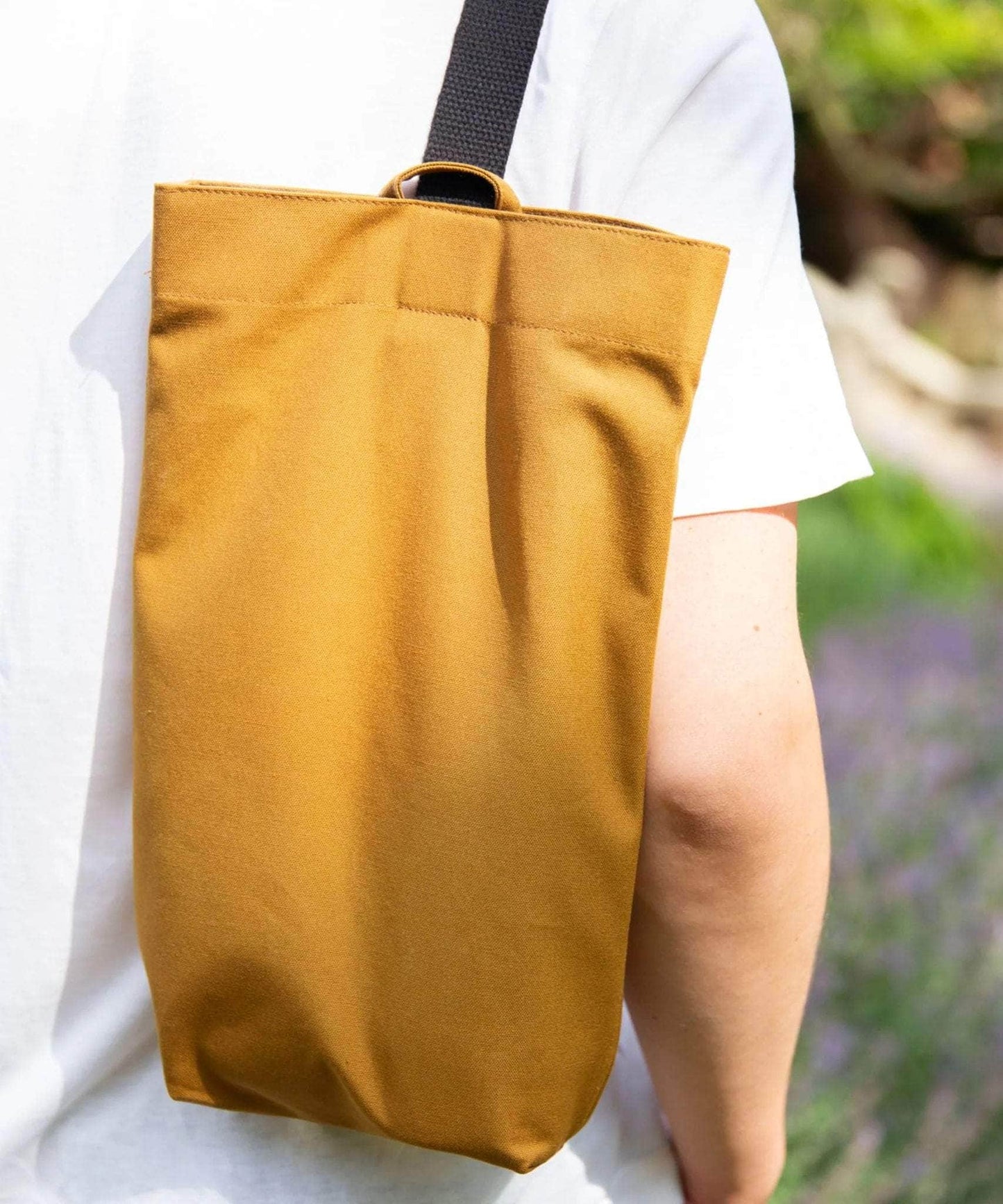 Waxed Cotton Fitted Wine tote