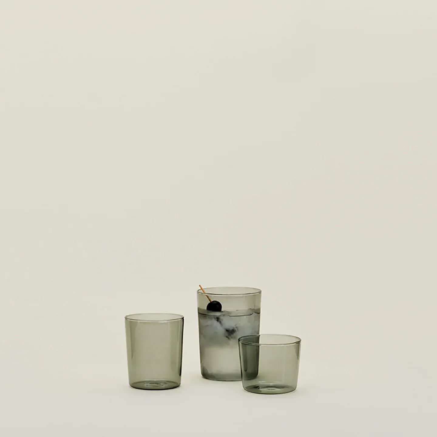 Essential Glassware - Set Of 4, Smoke