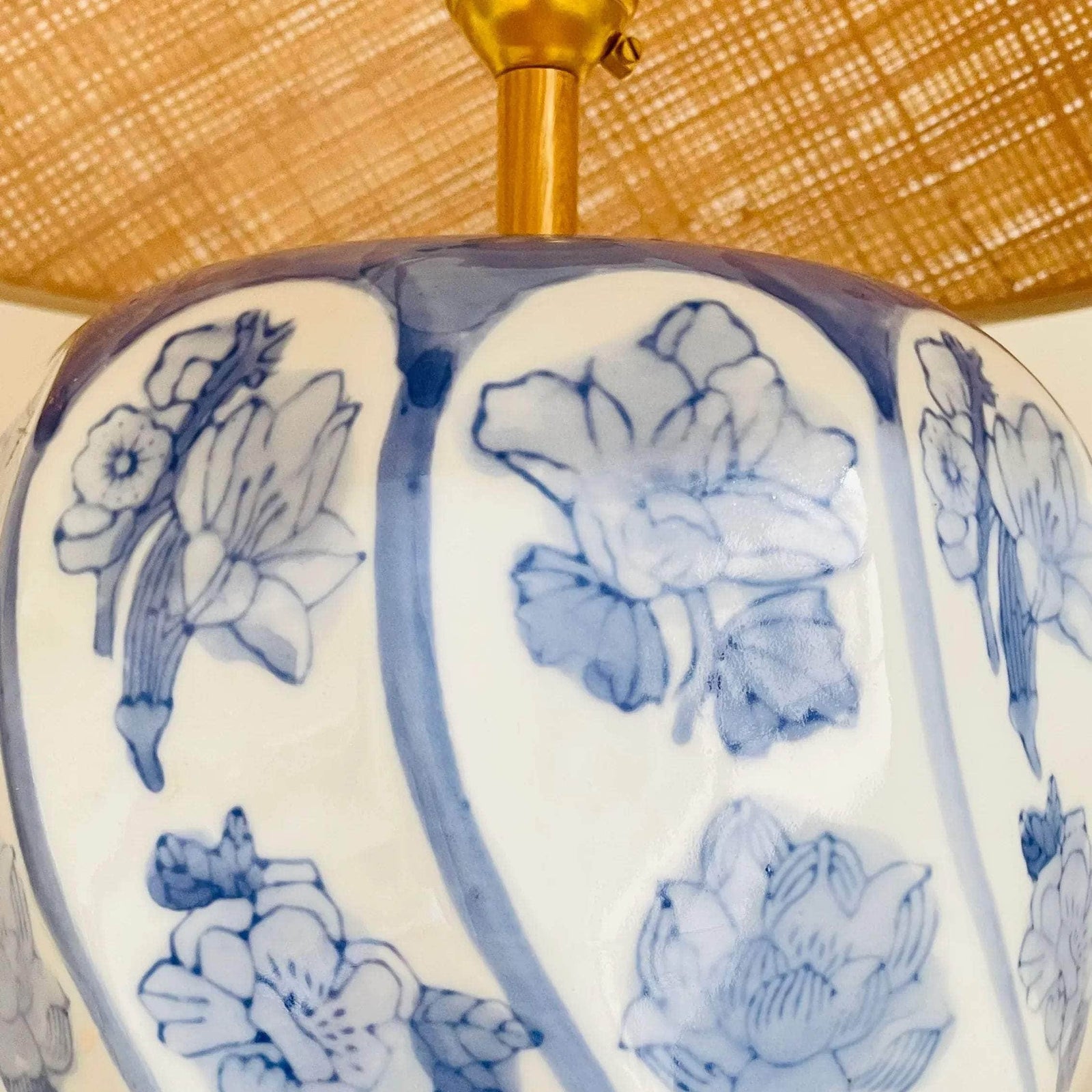 Antique Chinese Table Lamp