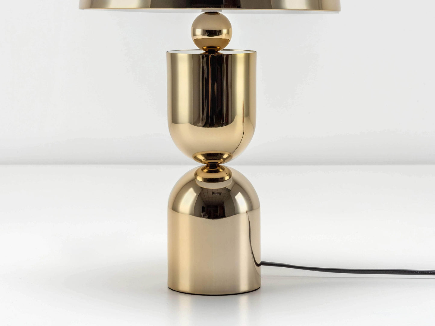 Brass mushroom dome table lamp