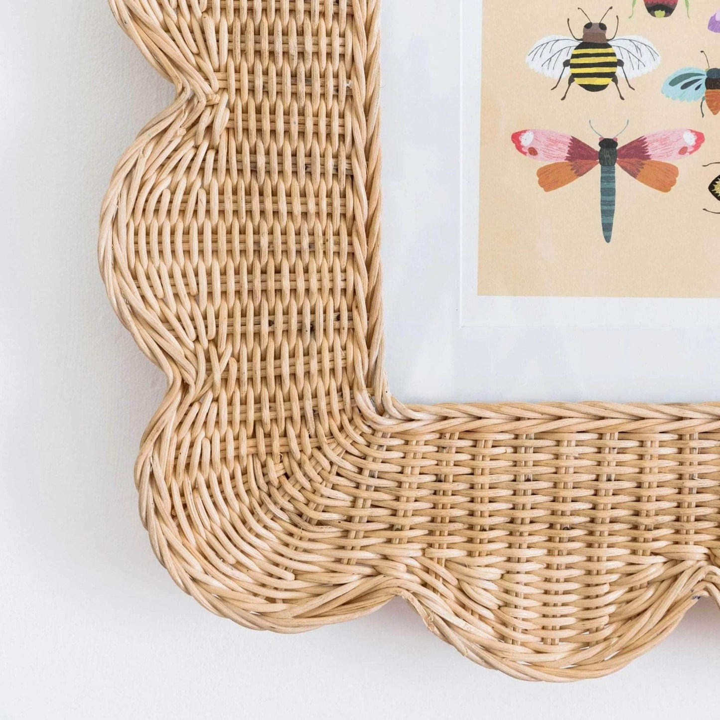 Mimi Scalloped Photo Frame