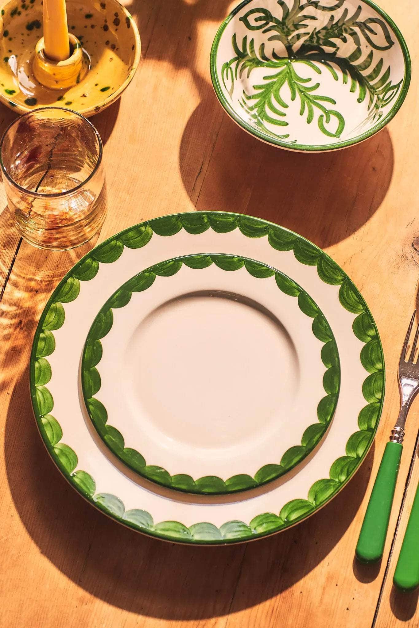 Green Scallop Dinner Plate
