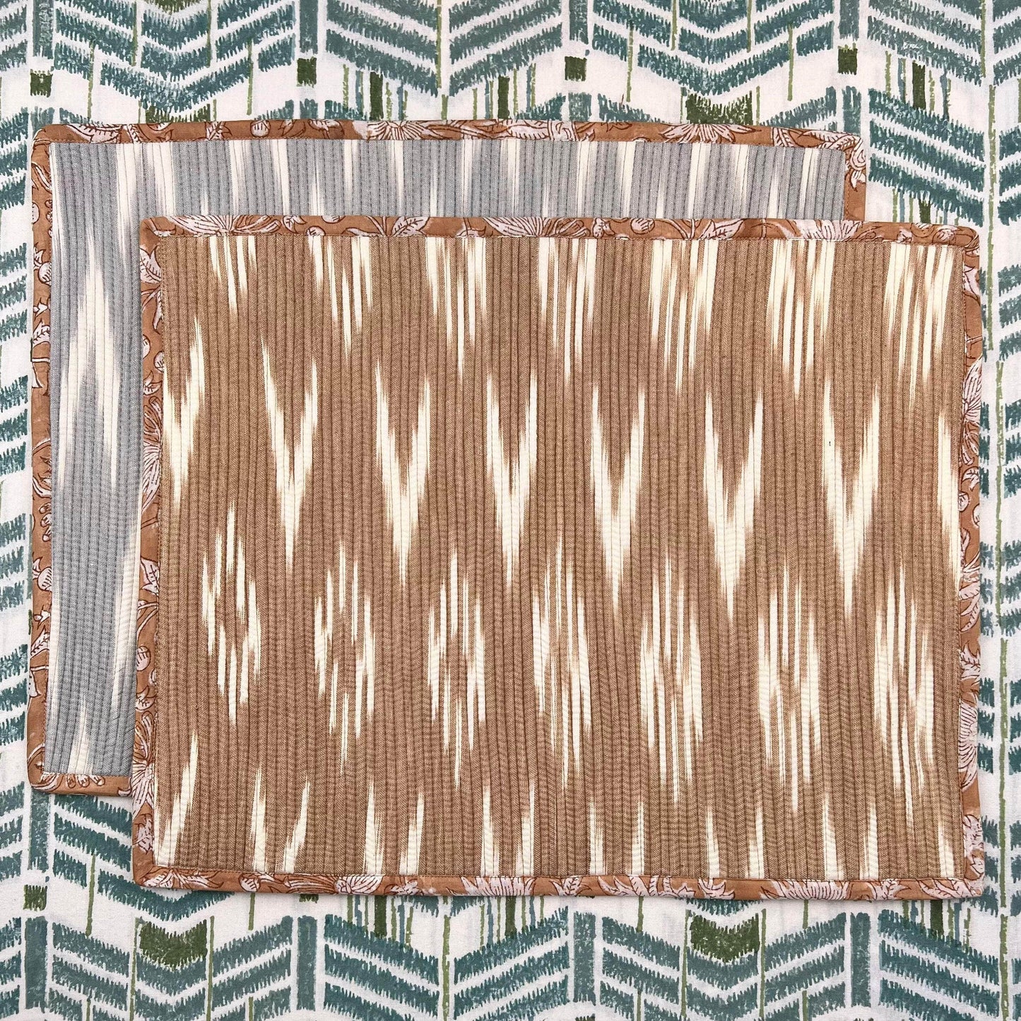 The Ikat Breakfast Placemat (set of 4) Camel/Grey